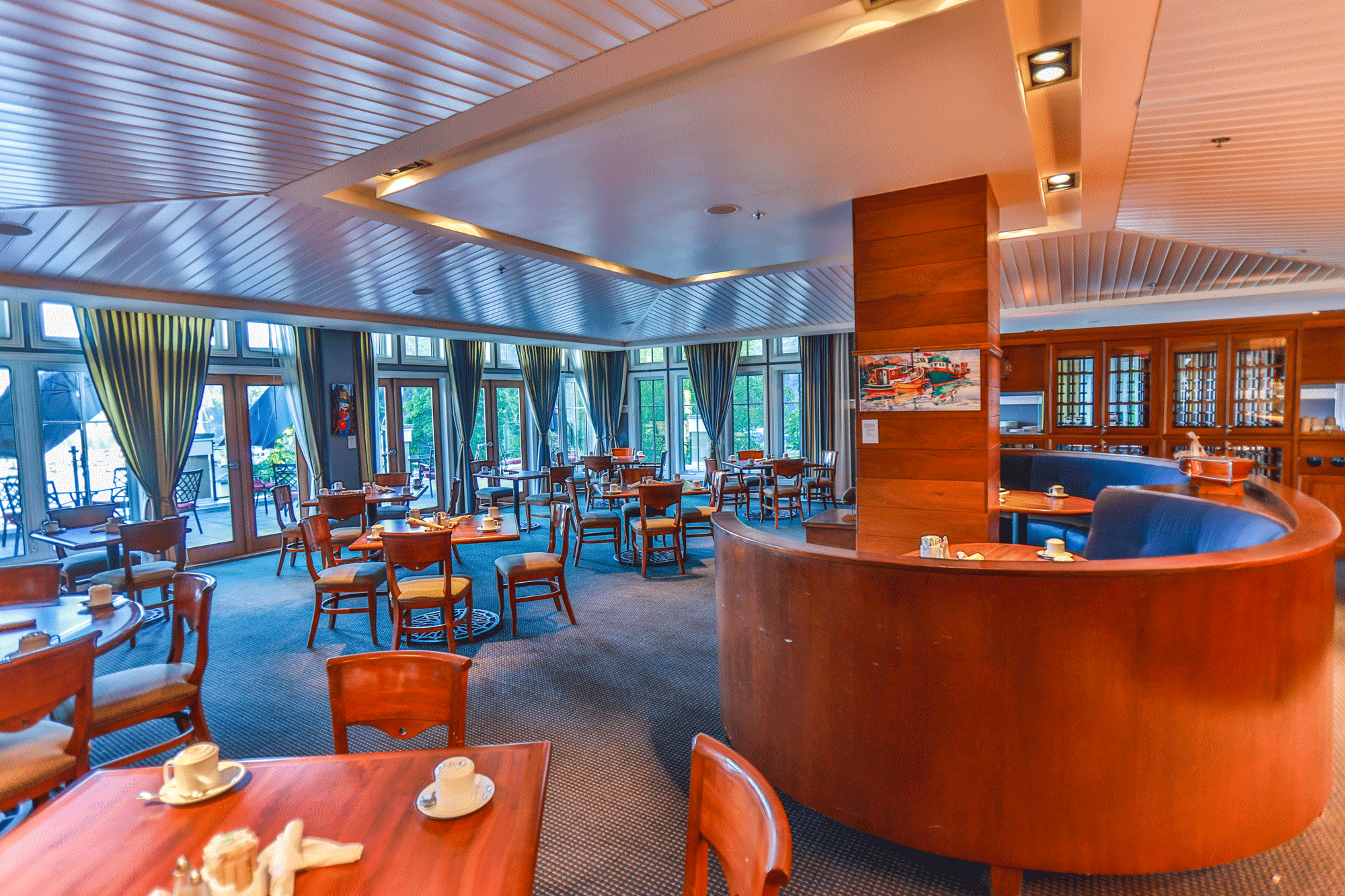 Aurora Restaurant