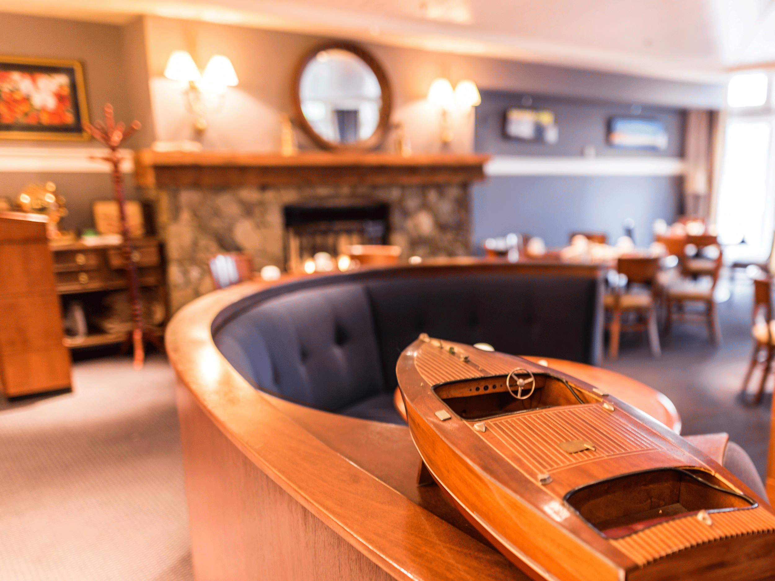 restaurant table with wooden boat décor