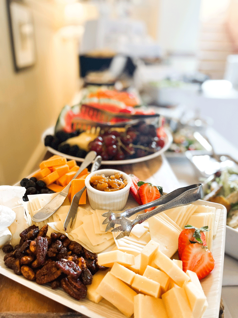 Best Lakeside Brunch Buffet in Kelowna, BC