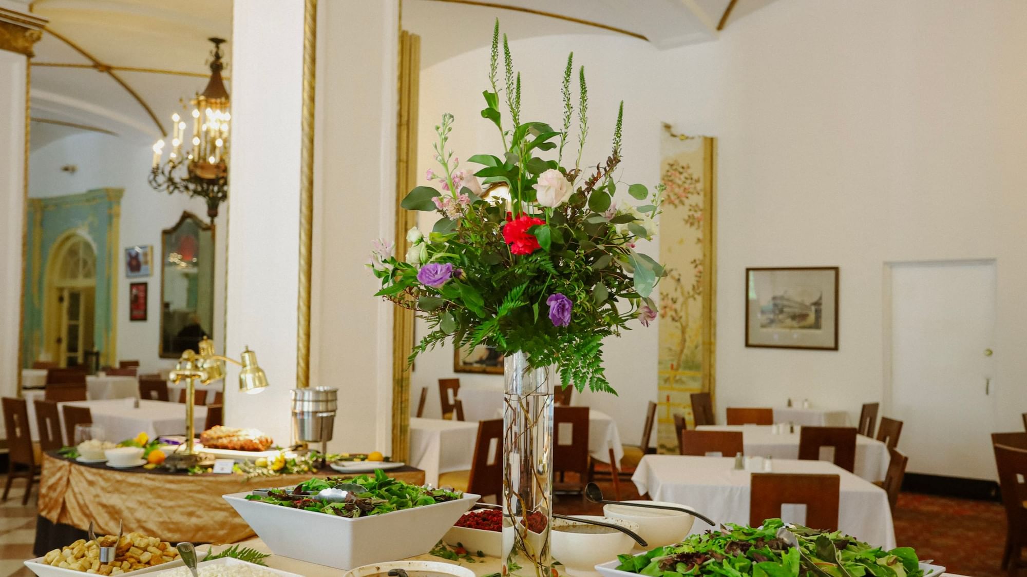 {item.first_photo.alt}