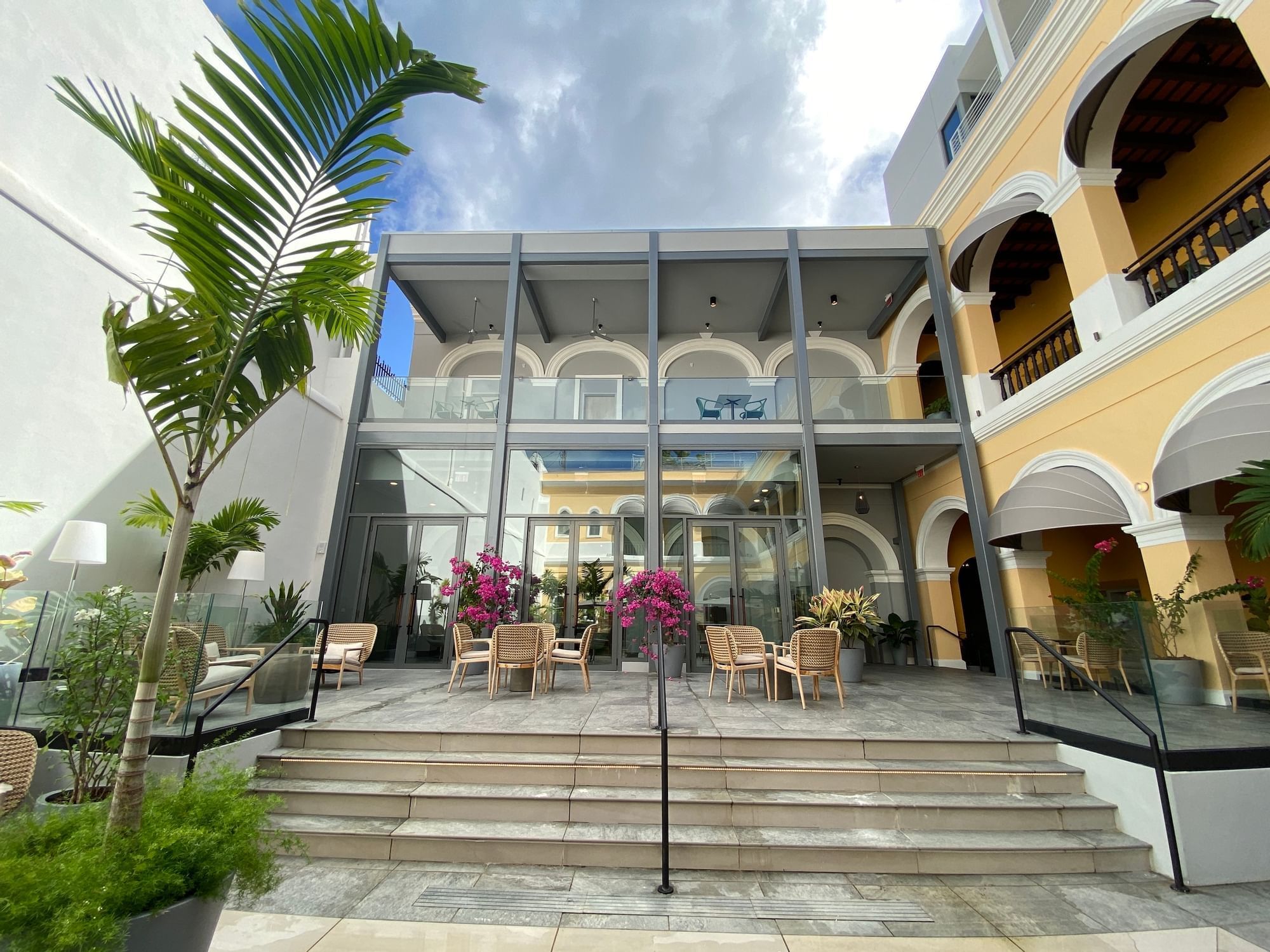 New wing / courtyard stairs