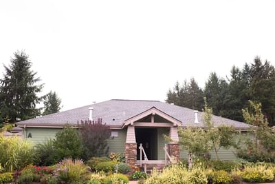 Front entrance to lodge
