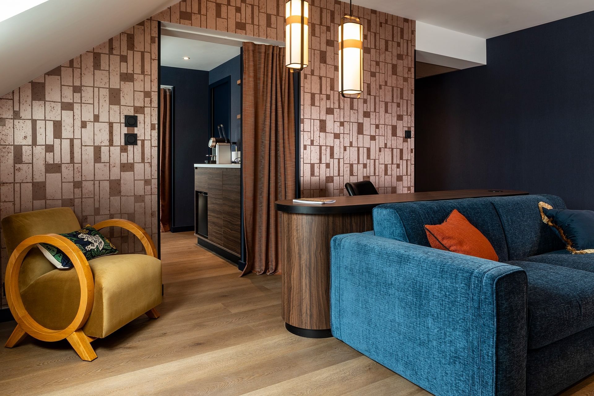 Espace salon dans une chambre à l'Oceania Le Conti Brest