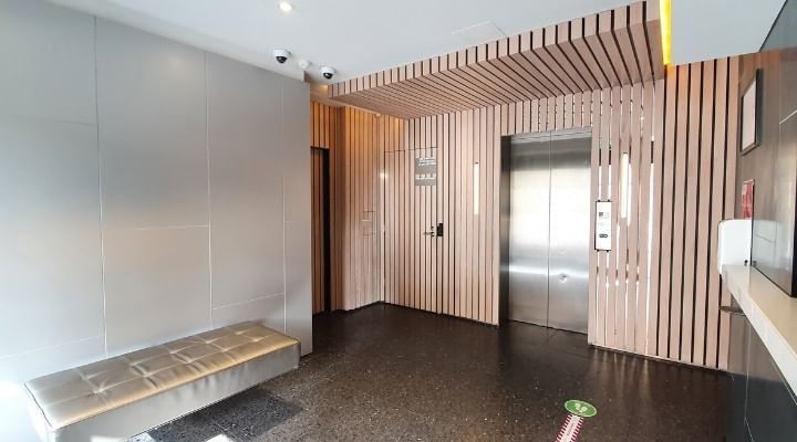 Student Living On Campus, student accommodation in Parkville — photo 3