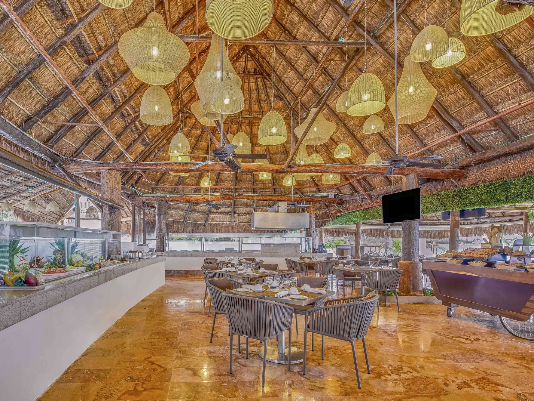 Restaurante La Palapa en | Fiesta Americana Cancún Villas