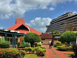 Pointe Seraphine Duty Free Complex