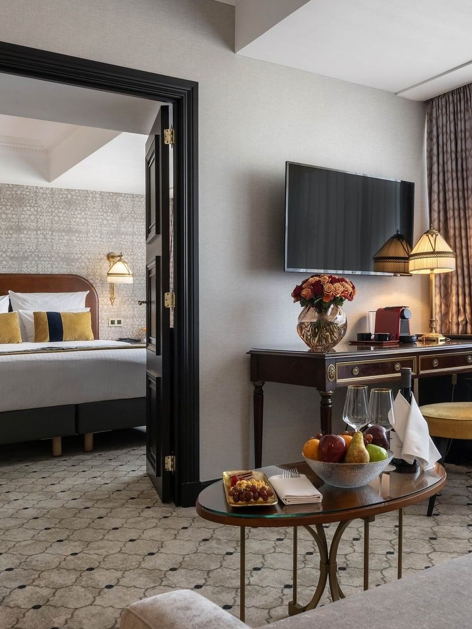 Nieuwe Warwick Suite 1