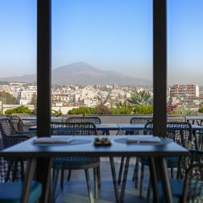Etnea Roof Bar & Restaurantt: vista del monte Etna