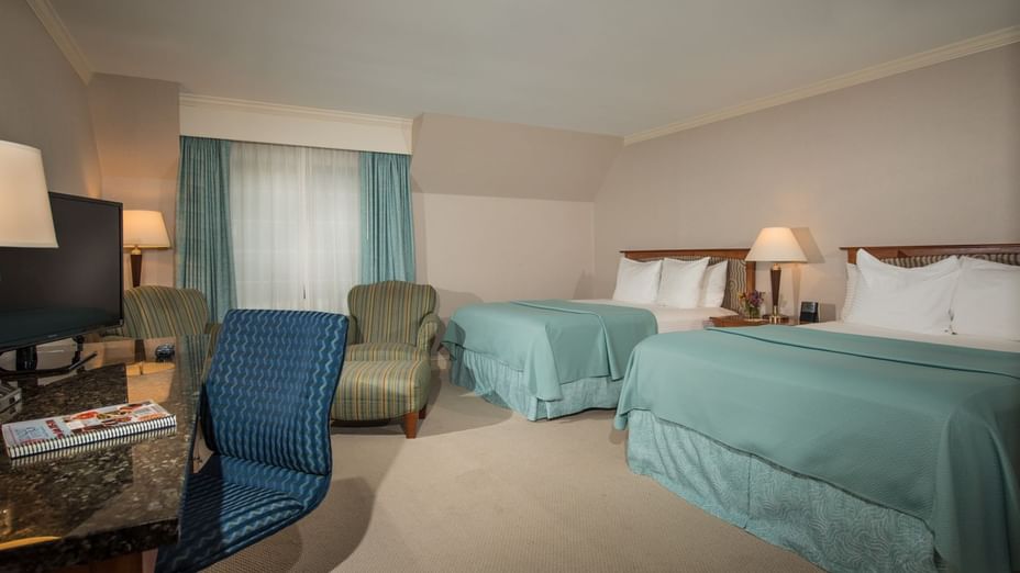 2 Queen Beds Standard Accessible in Ogunquit