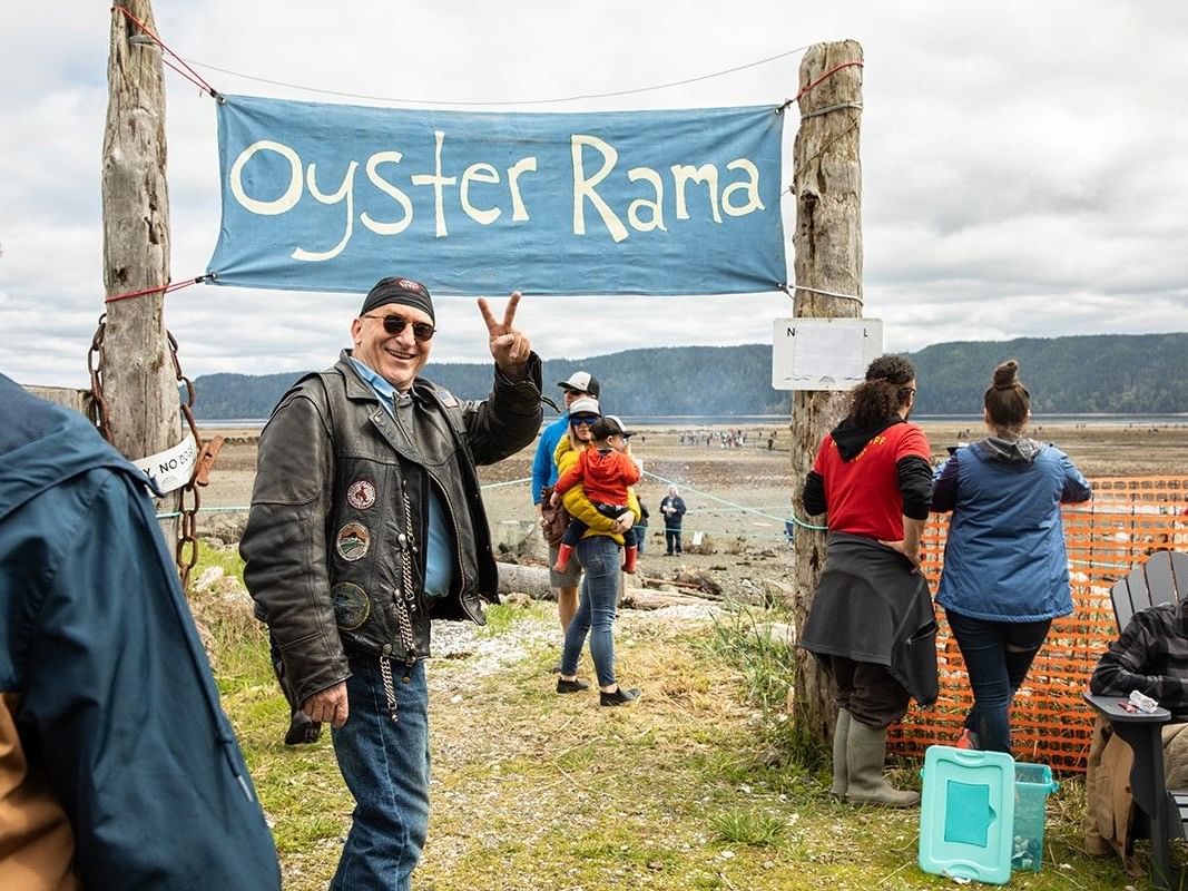 hama hama oyster rama banner