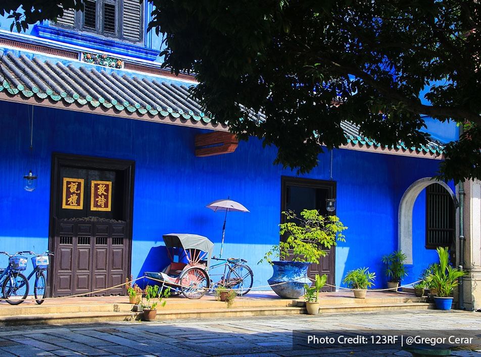 The famous Blue Mansion reflects Chinese architectural styles of the Imperial period