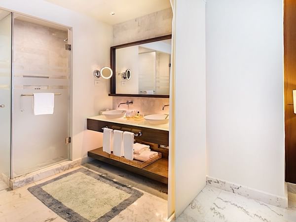 Bathroom in Club 89 King Size Bed Resort View Room at Mundo Imperial