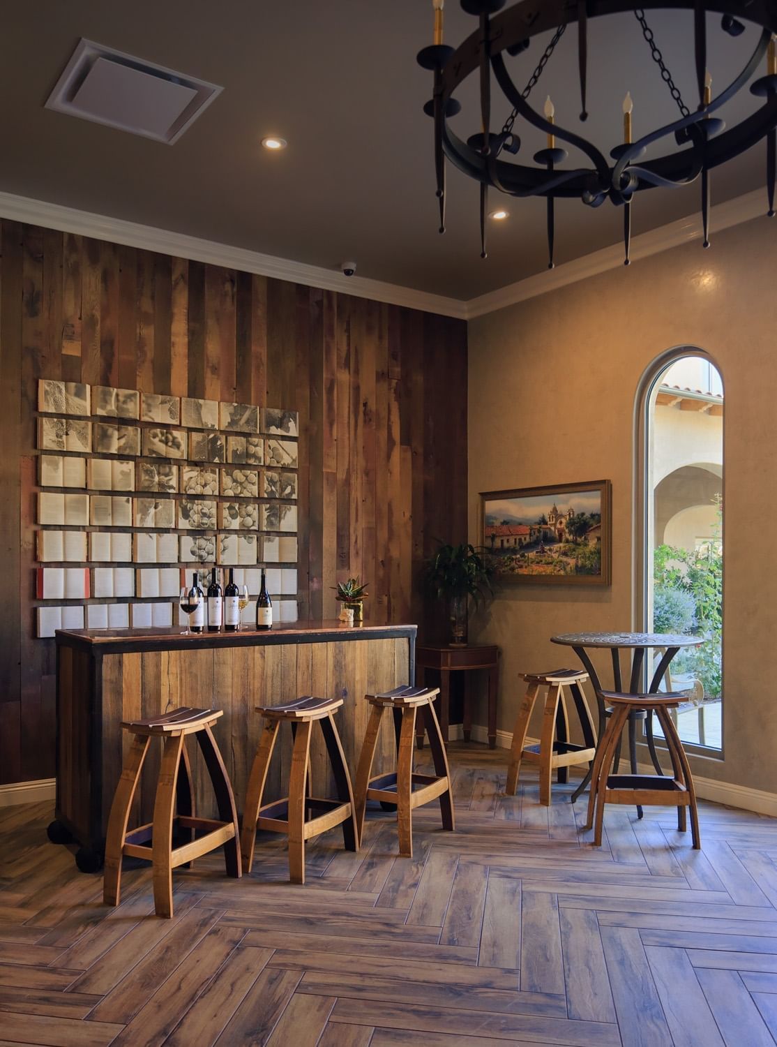 Lorem ipsum Willow Creek Tasting Room