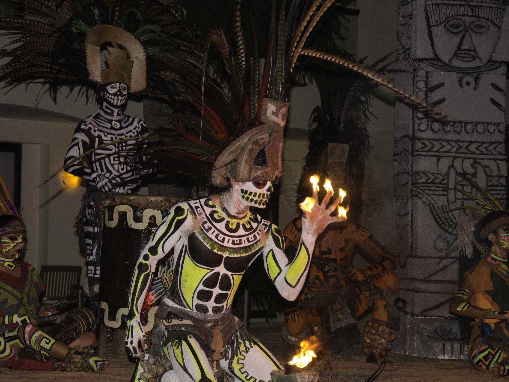 Latin performances in Family Show at Plaza Pelicanos Grand Beach Resort