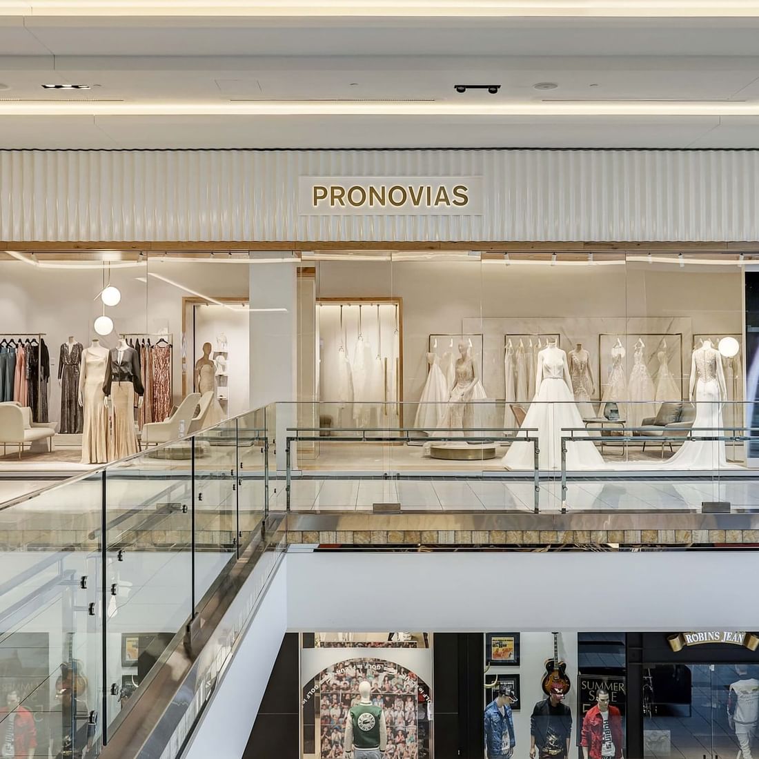Pronovias
