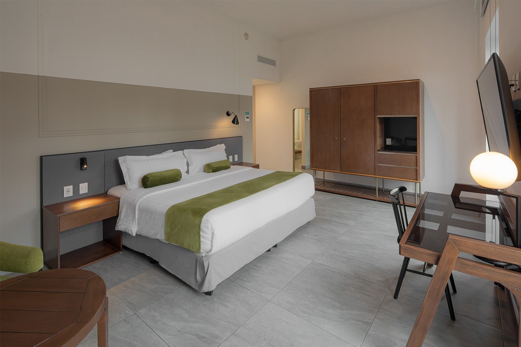 AMPLIAS HABITACIONES