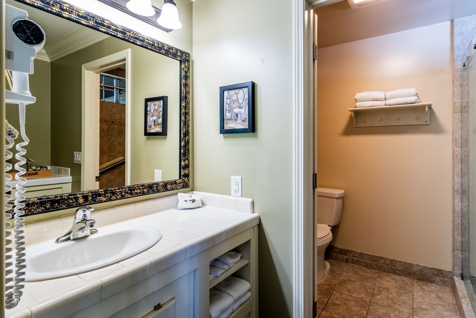 Two Queen Forest View - Cambria Pines Lodge