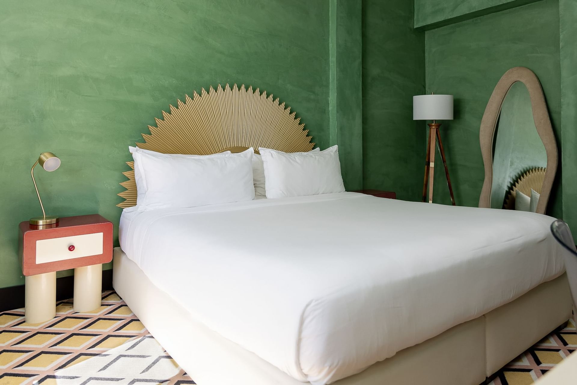 Crest Hotel Suites — gallery preview 2