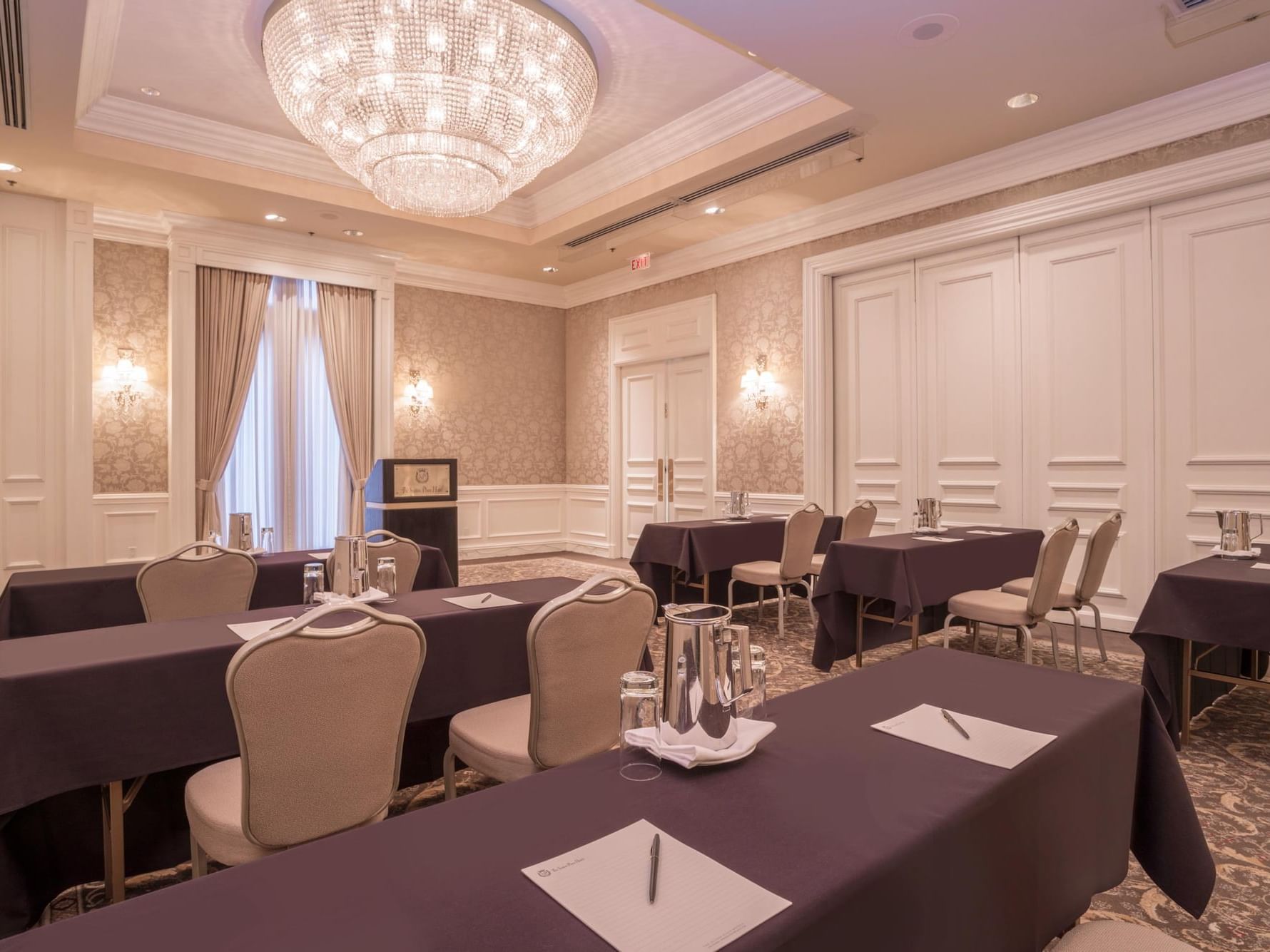 Le Versailles Salon A The Sutton Place Hotels