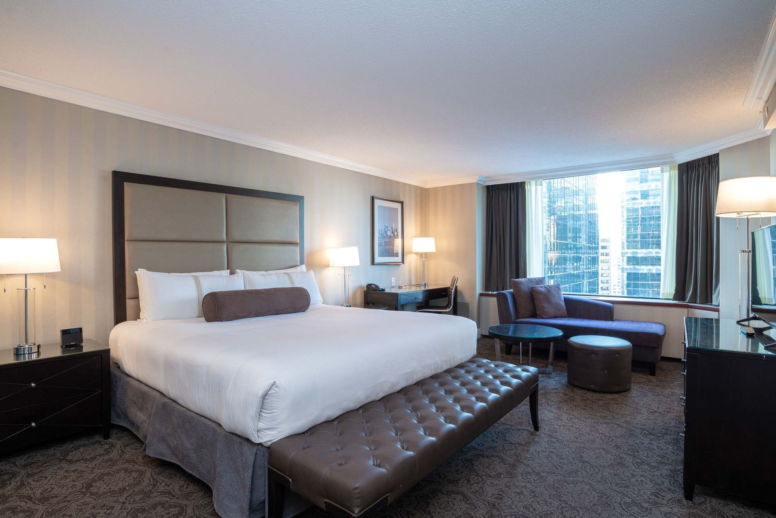 Hotels Downtown Edmonton Rooms Sandman Signature Edmonton Downtown