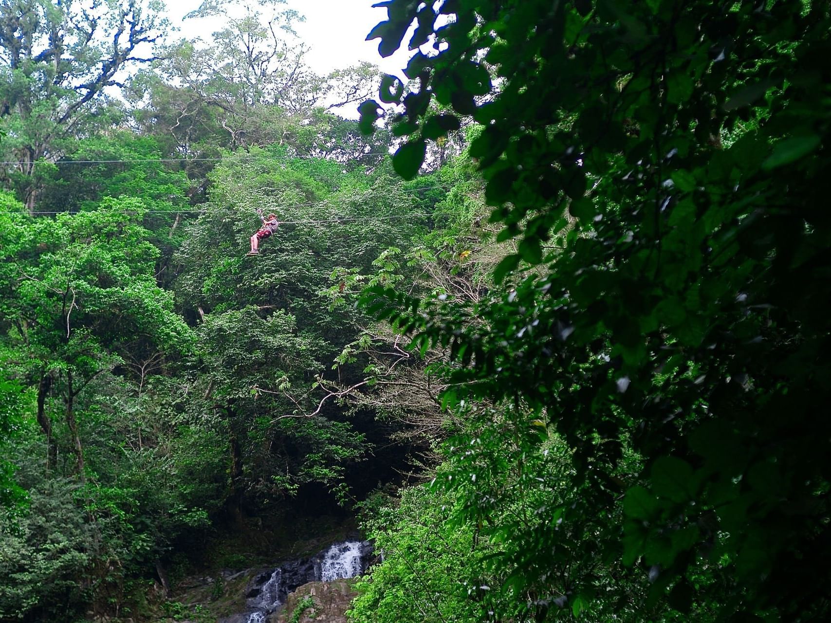 Cascada Chorro El Macho cerca de Los Mandarinos Boutique Hotel