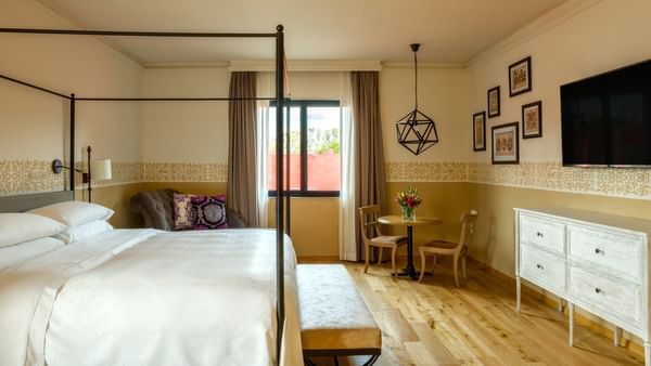 Interior de la Master Suite 1 dormitorio King en FA Hotels & Resorts