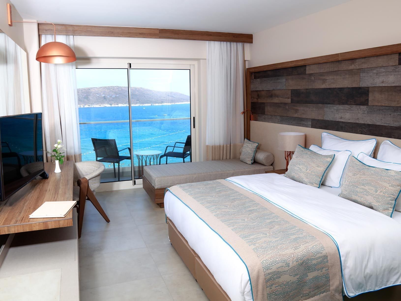 Deluxe Sea View Room (2) at Seya Beach Çeşme Hotel