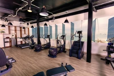 Gimnasio en Almar Resort Luxury LGBT