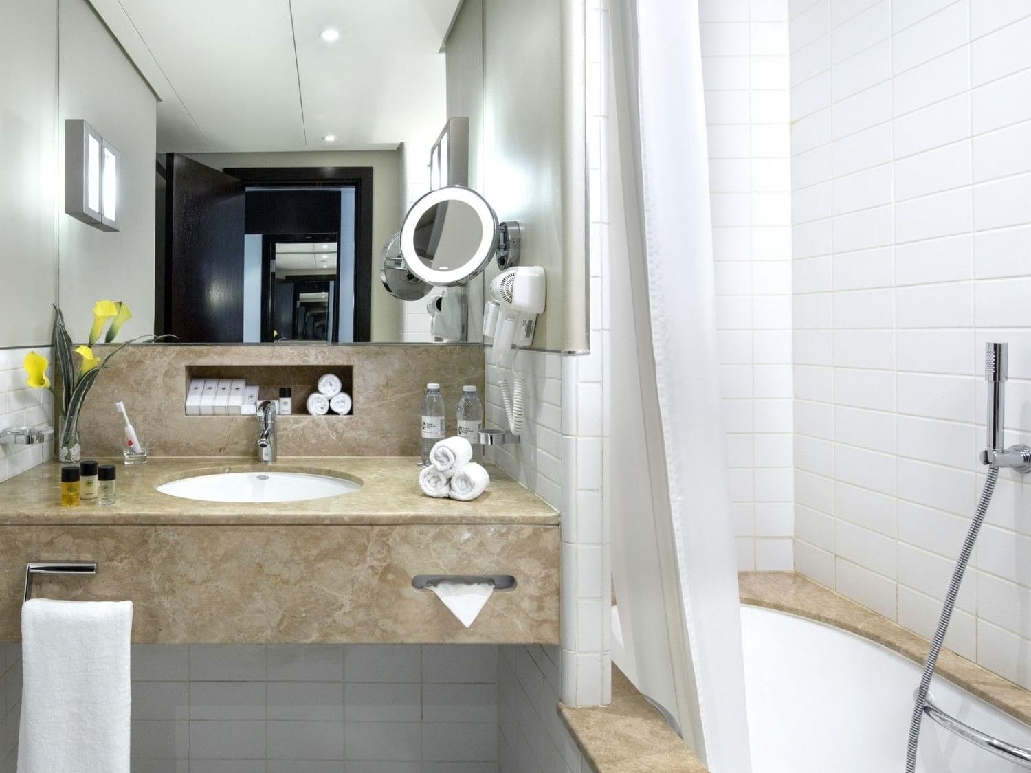 Bathroom in Junior Suite at Dubai International Hotel