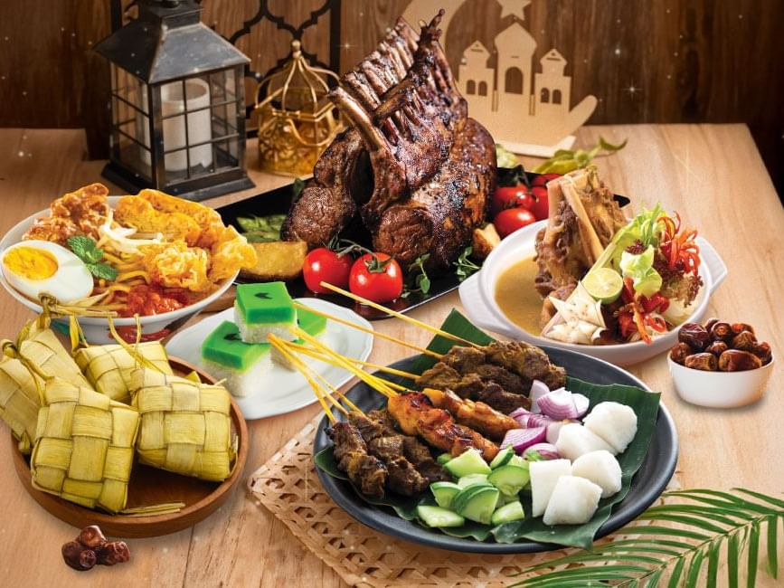 Berbuka dengan Sajian Bufet Ramadan yang Menggamit Nostalgia!