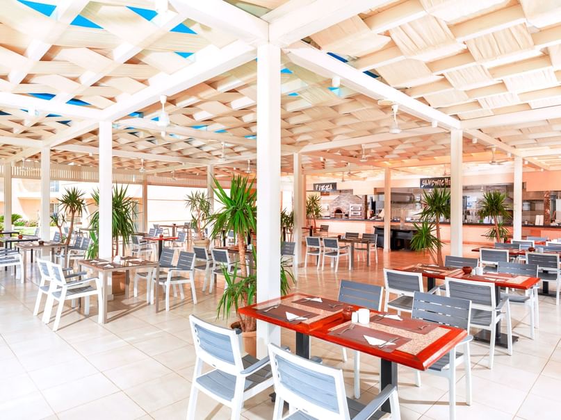 Club MC Restaurant at Pickalbatros Royal Moderna Resort in Sharm El Sheikh