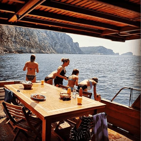 boat excursion in portovenere