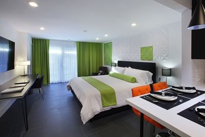 Luxury King Suite with king bed at 7 Springs Inn & Suites 