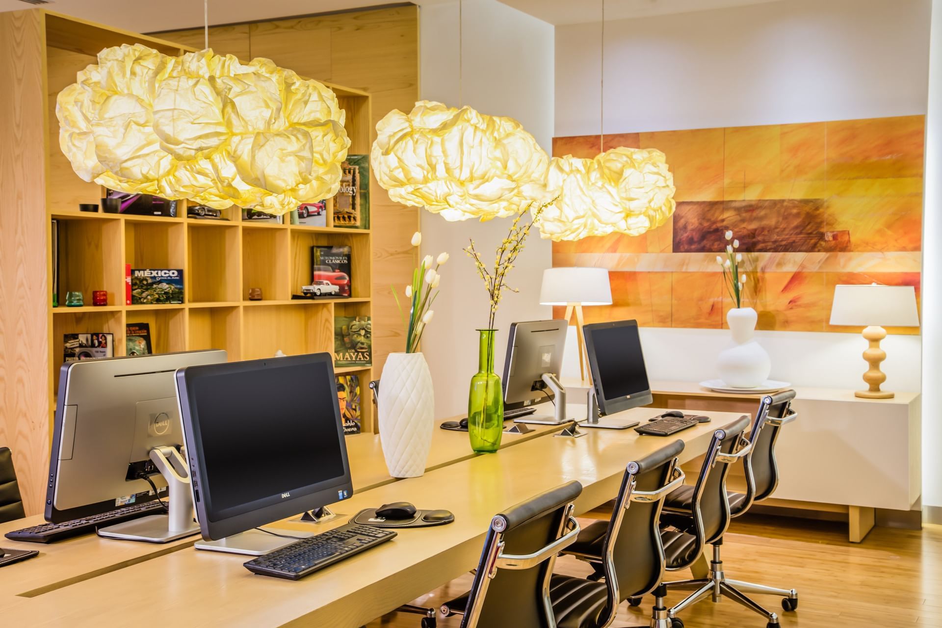 TRABAJA CON COMODIDAD