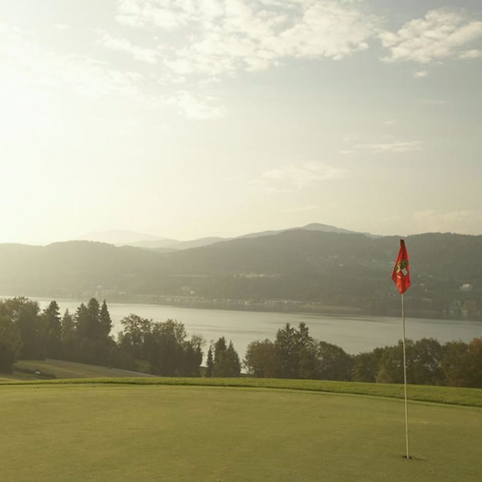Golf Club Dellach by the lake near Falkensteiner Hotels