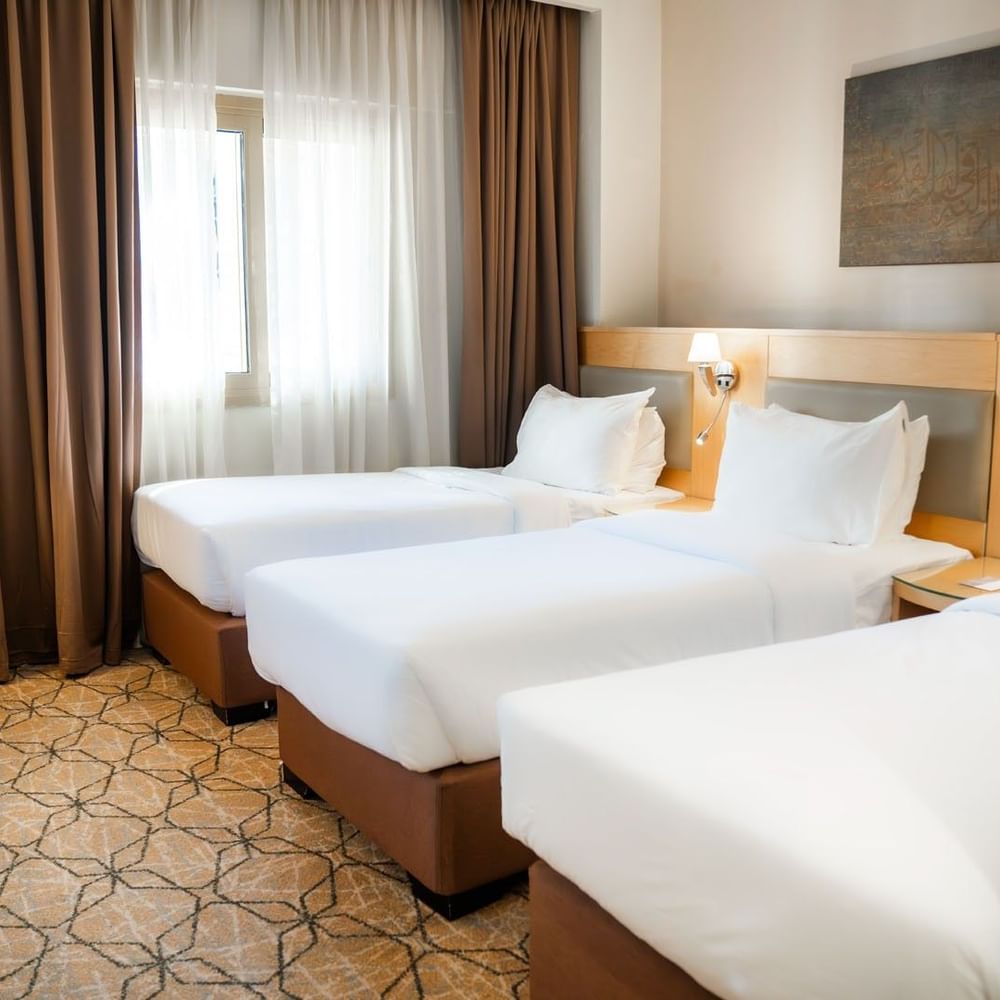 غرفة ثلاثية قياسية 1