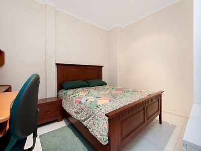 Adelaide Tower Apartments Bedroom