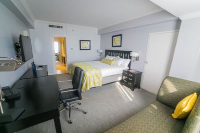 Jamaica Pegasus Bedroom with yellow décor
