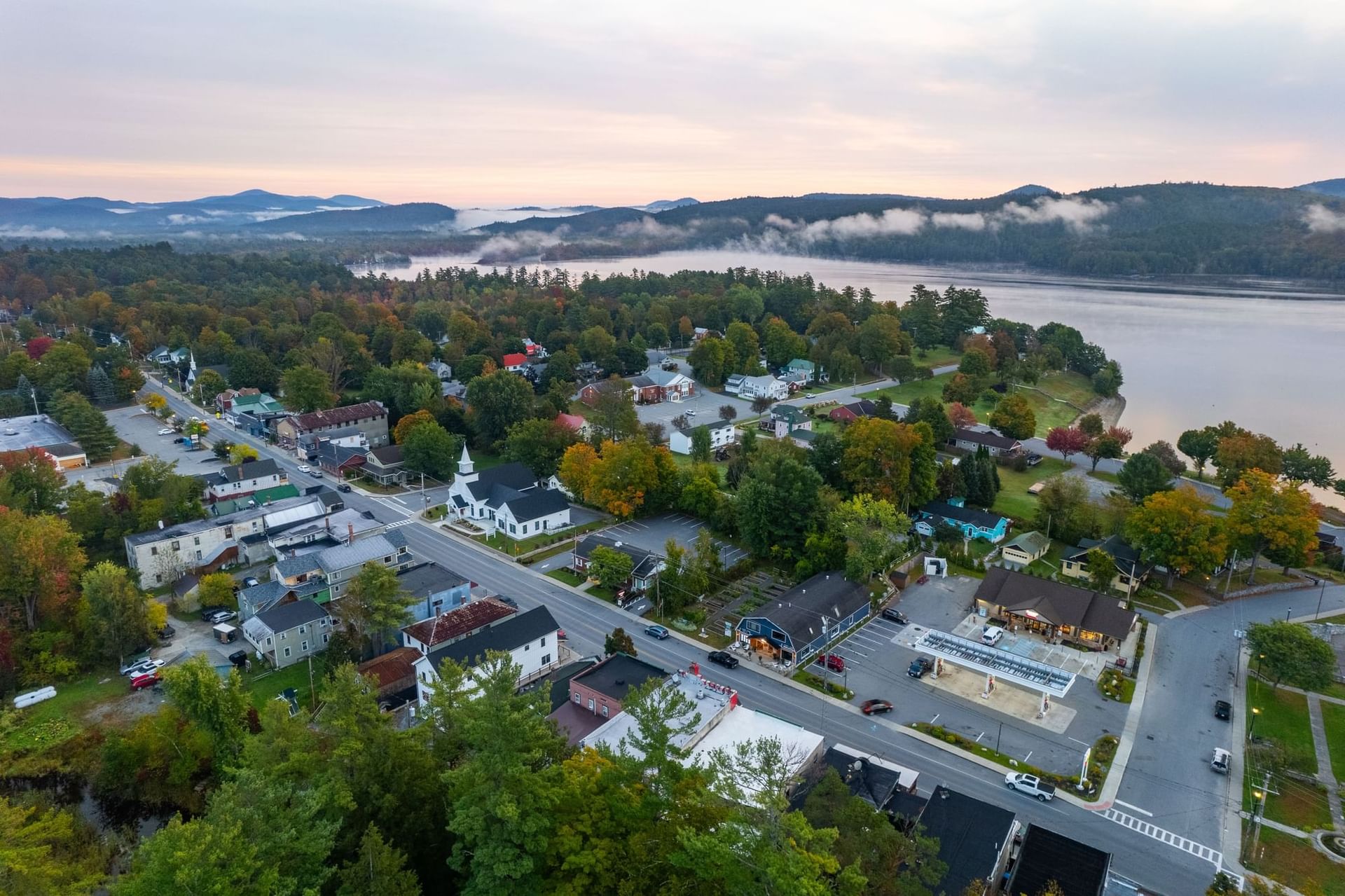 The Lodge at Schroon Lake Resort Opens in New York's Adirondacks