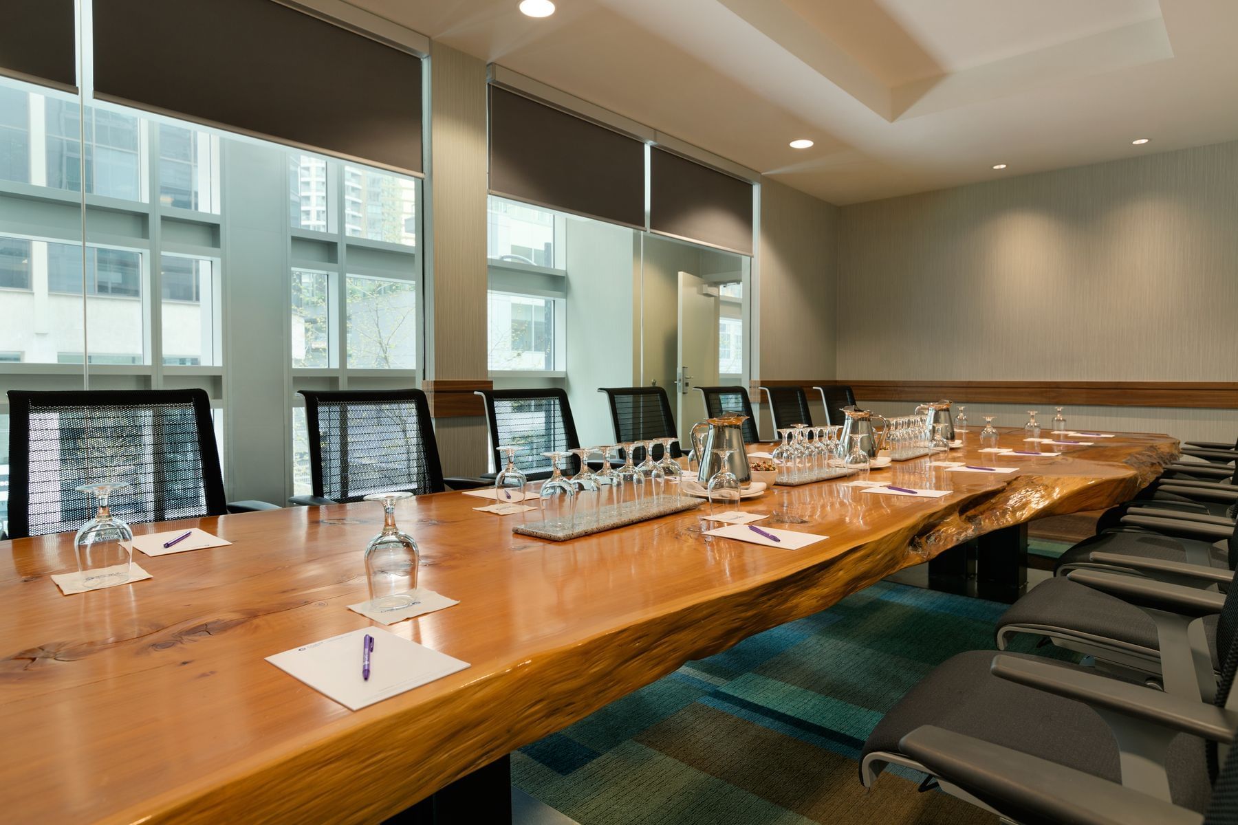 Coast Coal Harbour Vancouver Hotel - Meetings - Okabe Room