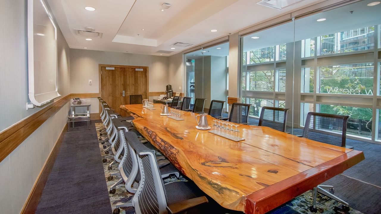 Meeting room with chairs and tables