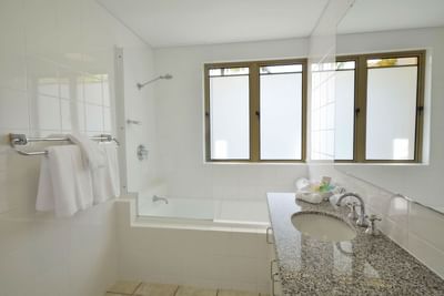 Bathroom in 1 Bedroom Superior Apartment at Silkari Reflections