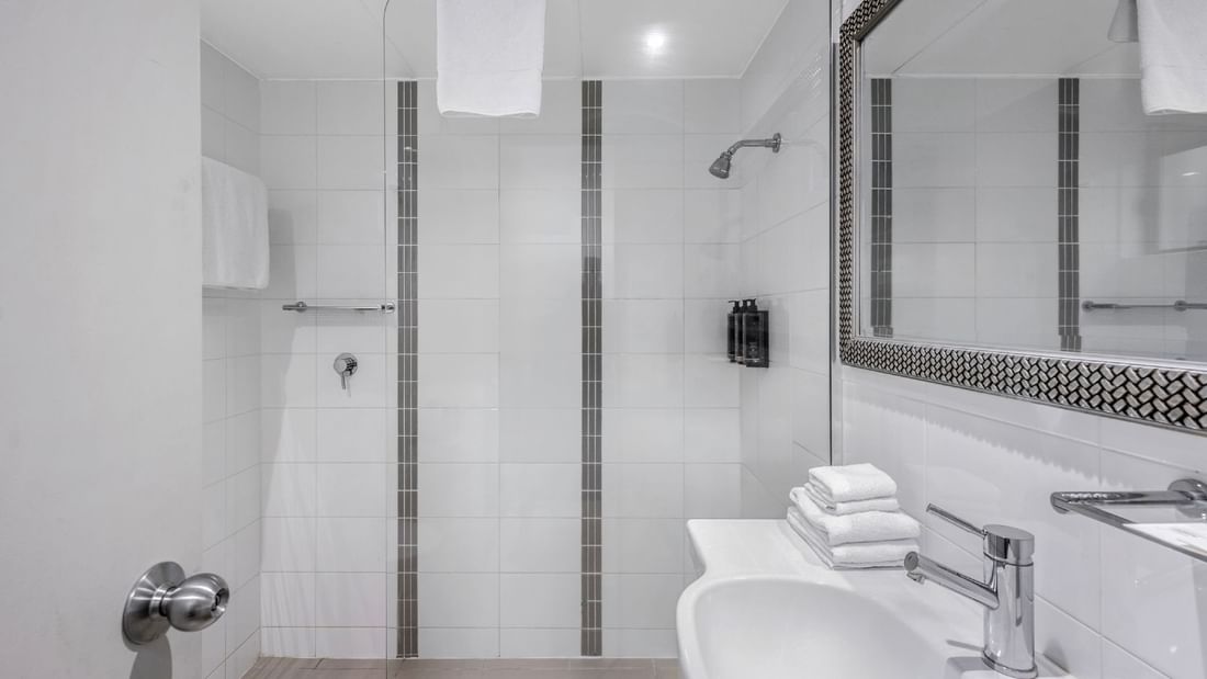 Superior Room bathroom at Mercure Townsville