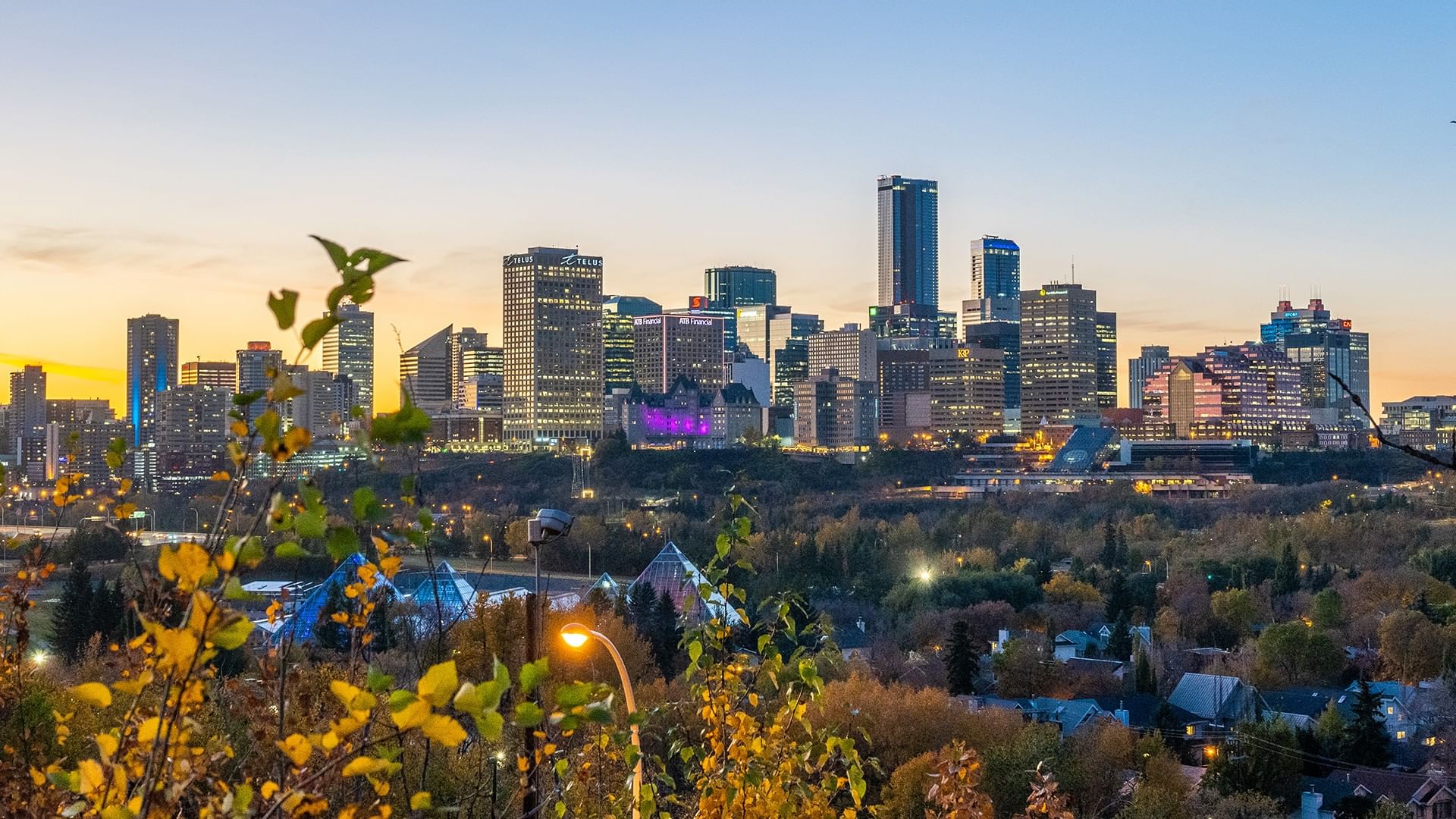 Things to do in Edmonton, BC | Coast Edmonton Plaza Hotel by APA
