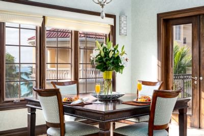 5 Bedroom Ocean View dining room at Somerset On Grace Bay