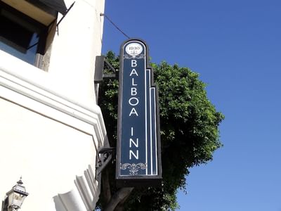 Balboa Inn exterior sign