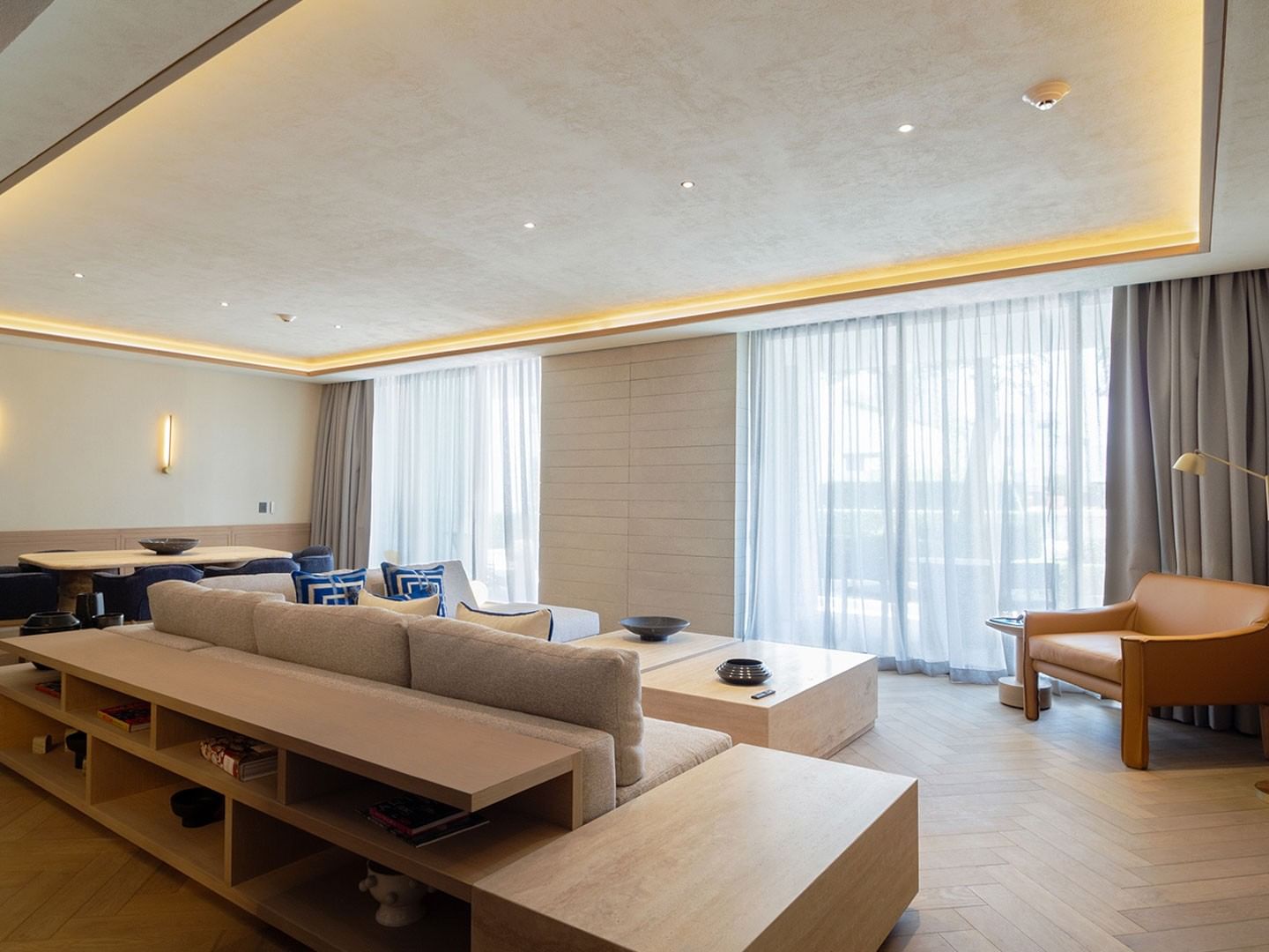 King Superior Viceroys Suite with recessed ceiling lighting and neutral wood tones at Camino Real Polanco Mexico