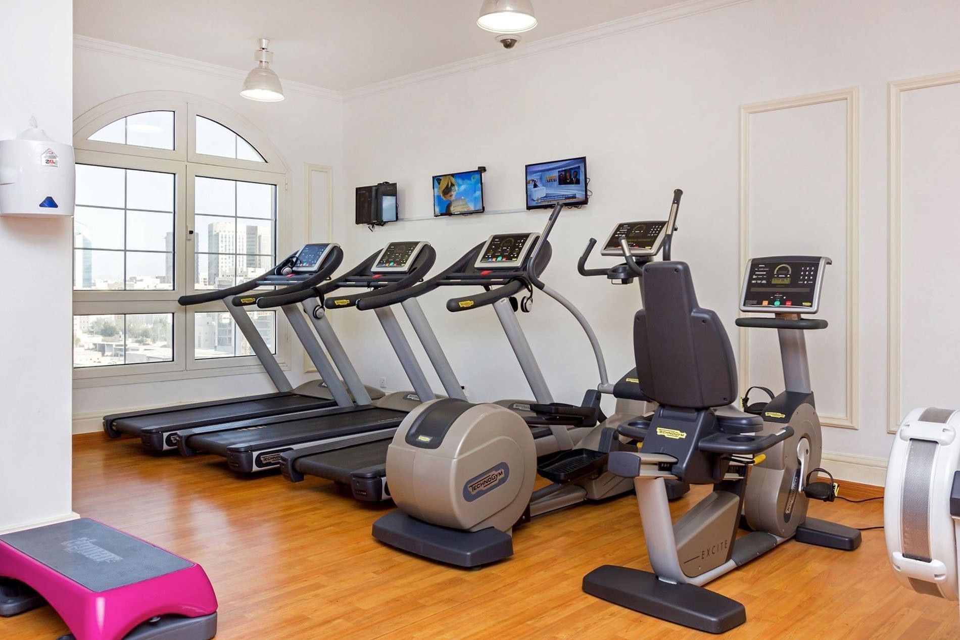 Services & Amenities