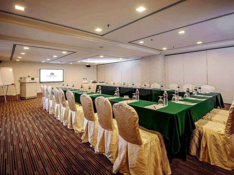 U-shaped meeting room arrangement with a screen at Sunway Hotel Georgetown