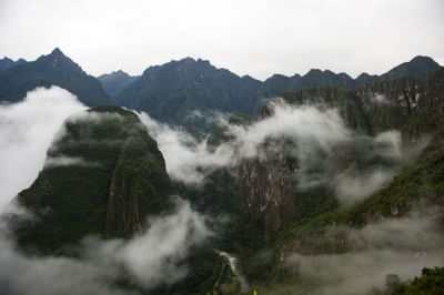 mountains in machupicchu cusco